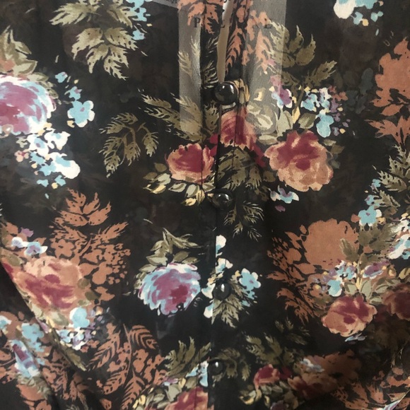 Floral Sheer Button Down NWT - Picture 3 of 3